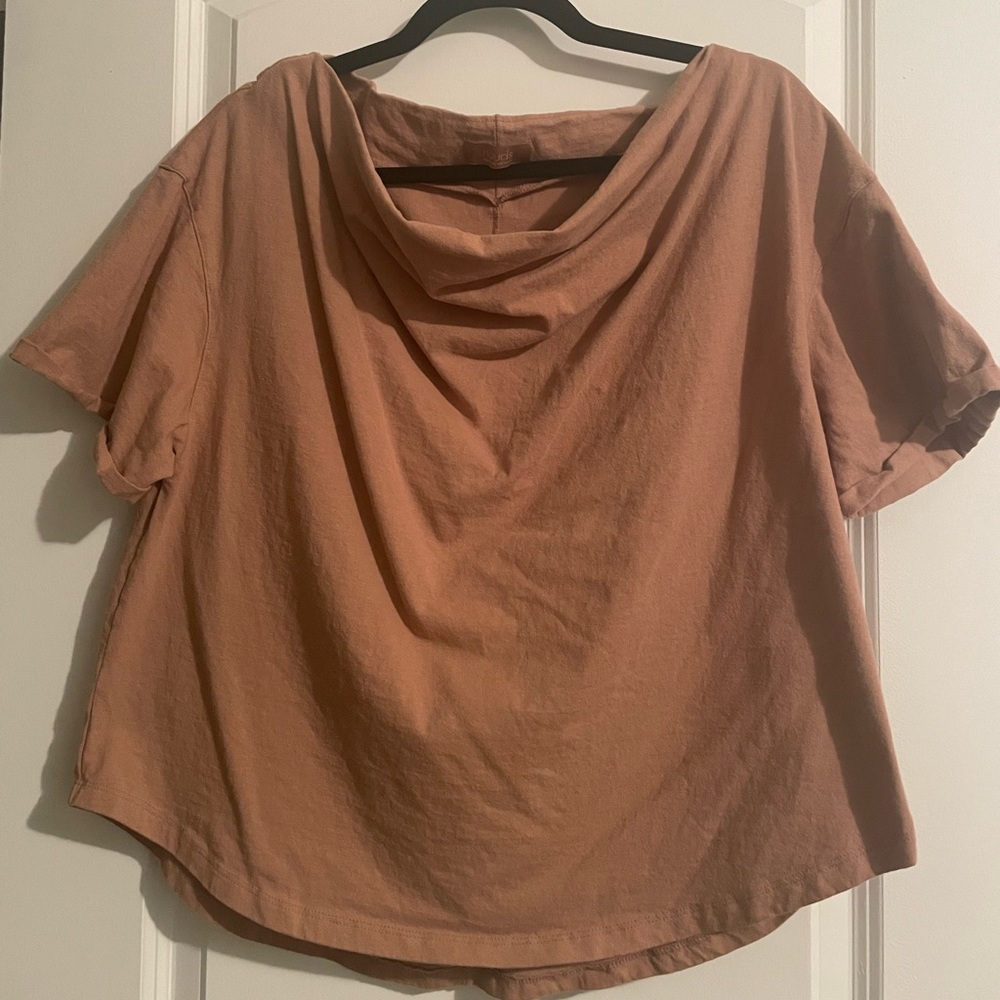 nuuds Women's Short Sleeve Tee in Tan